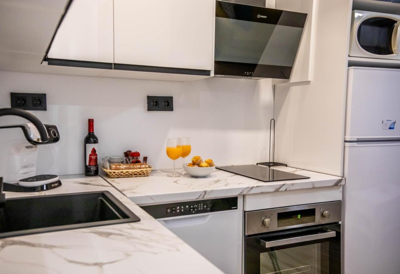 Apartmán Tuguest Avenida Madrid Granada Exteriér fotografie